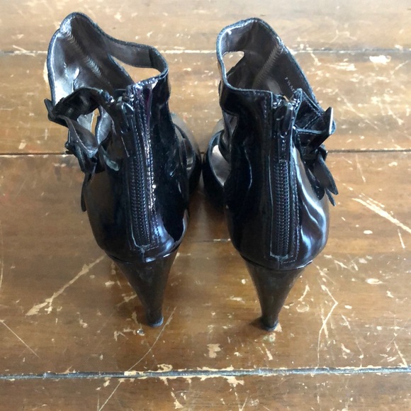 Jessica Bennett Patent Leather Heels - Picture 5 of 5
